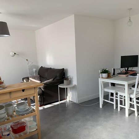 Bright, Chilled Ensuite Db Room In A Shared Flat! لندن المظهر الخارجي الصورة