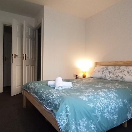 Bright, Chilled Ensuite Db Room In A Shared Flat! لندن المظهر الخارجي الصورة