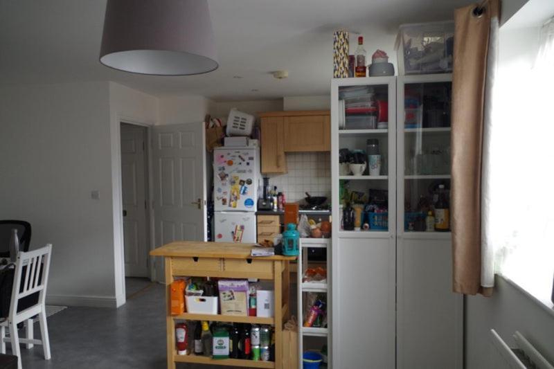 Bright, Chilled Ensuite Db Room In A Shared Flat! لندن المظهر الخارجي الصورة