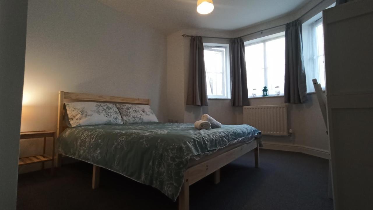 Bright, Chilled Ensuite Db Room In A Shared Flat! لندن المظهر الخارجي الصورة