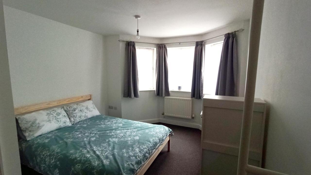 Bright, Chilled Ensuite Db Room In A Shared Flat! لندن المظهر الخارجي الصورة